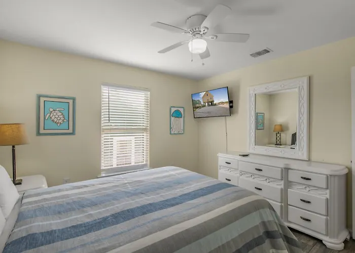 Haven Harbor By Collection *